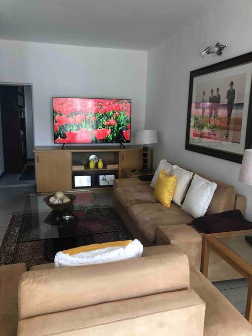 Red Cascade - Luxury 4 Bedrooms -Solar And Aircons Hartbeespoort Exterior foto