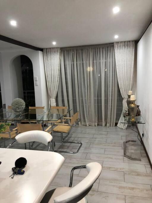 Red Cascade - Luxury 4 Bedrooms -Solar And Aircons Hartbeespoort Exterior foto
